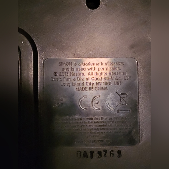 Simon Says Memory Electronic Memory Game Tested And Working 2013 ITEM 1897 - Picture 5 of 6